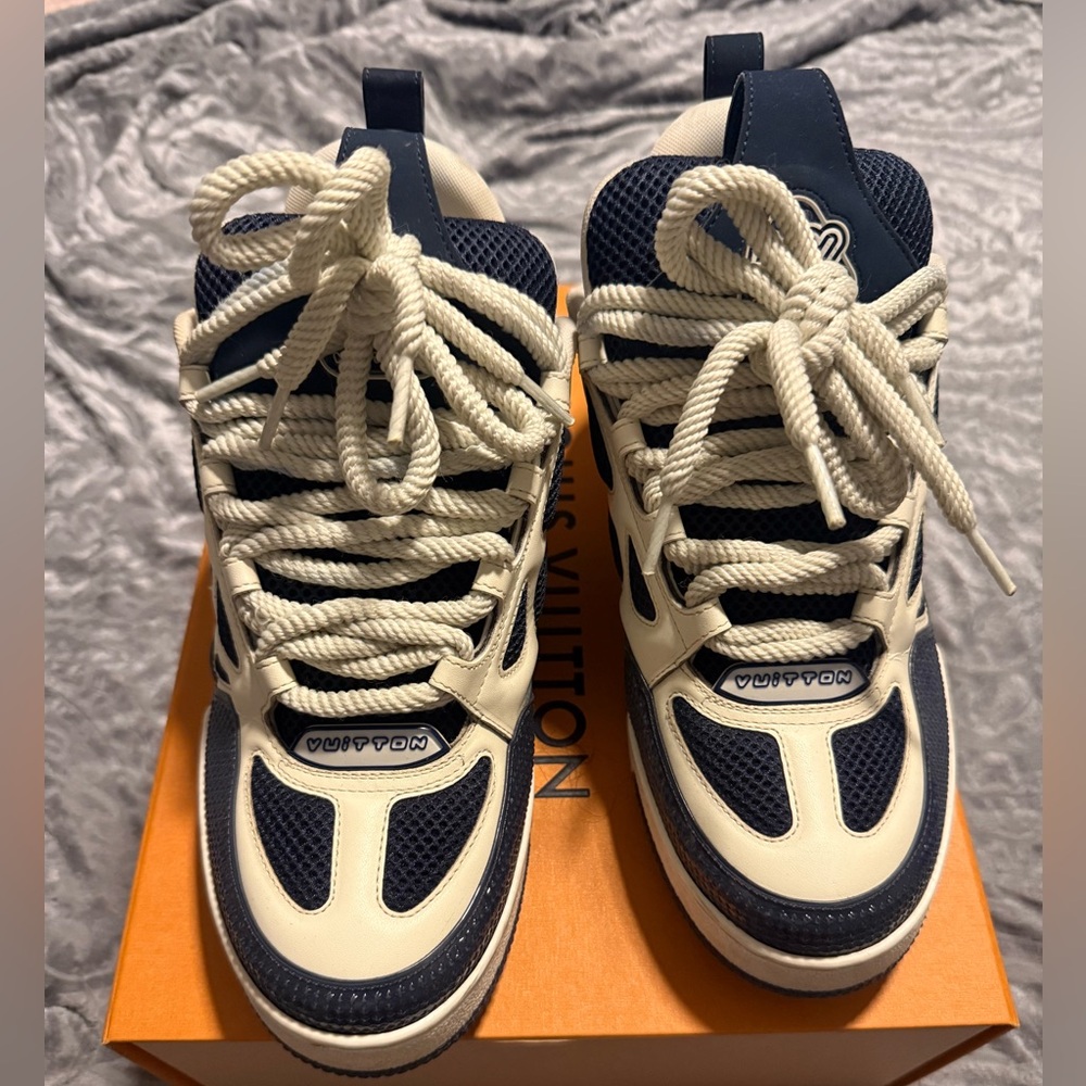 Men’s White & Blue Louis Vuitton Shoes. Skate Sneaker